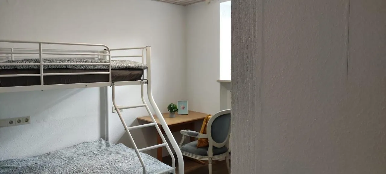 Ideales Monteurzimmer Fuer Bis Zu 3 Personen In Bester Lage L 1 Minute Zum Bahnhof L Innenstadtnaehe L Kueche L Free-Wlan L Willkommen Im Hallo!-Apartment 3 Bad Wörishofen Apartament